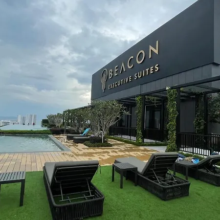 Beacon Executive Suites #Cozyfamilystay #Rooftoppool #13 George Town Exterior photo