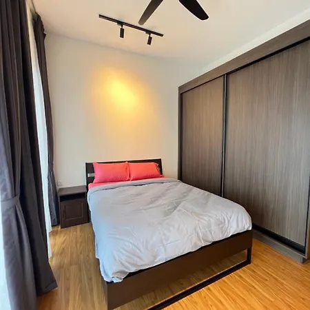 Beacon Executive Suites #Cozyfamilystay #Rooftoppool #13 George Town Exterior photo