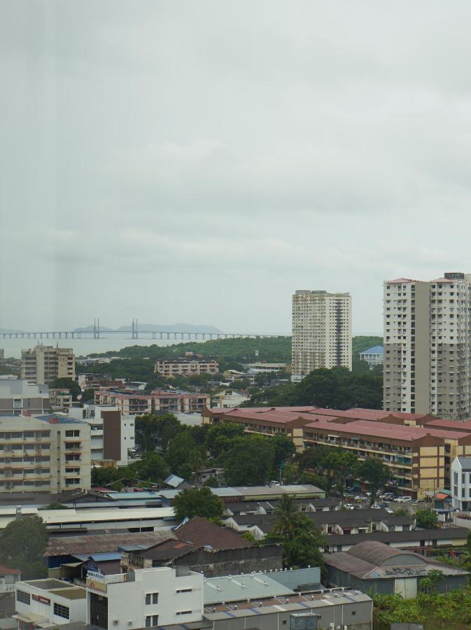 Beacon Executive #cozyfamilystay #rooftoppool #13 Apartemen
